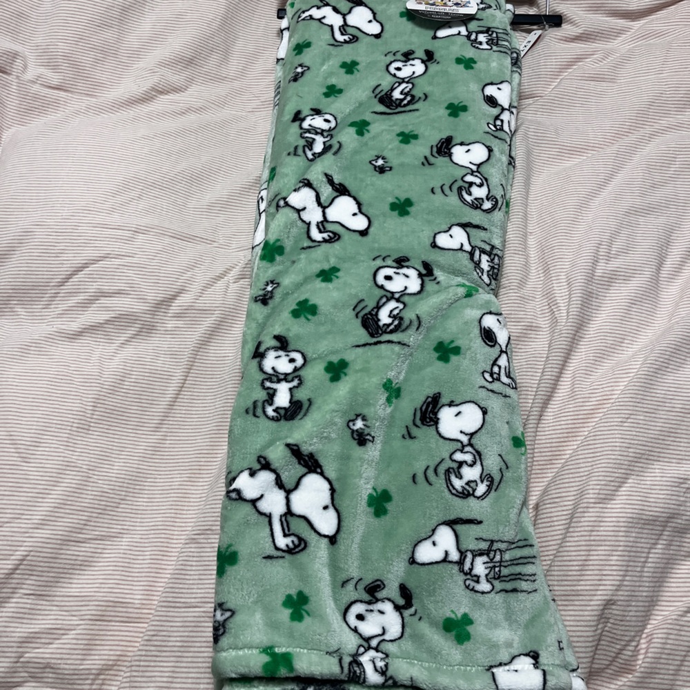 PEANUTS~Snoopy & Woodstock~ST. PATRICK’S ~XTRA LONG Throw~60”X 70”~NEW~